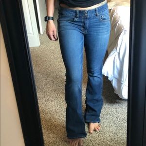 💕 33% off American Eagle 6L Artist Flare Jeans💕